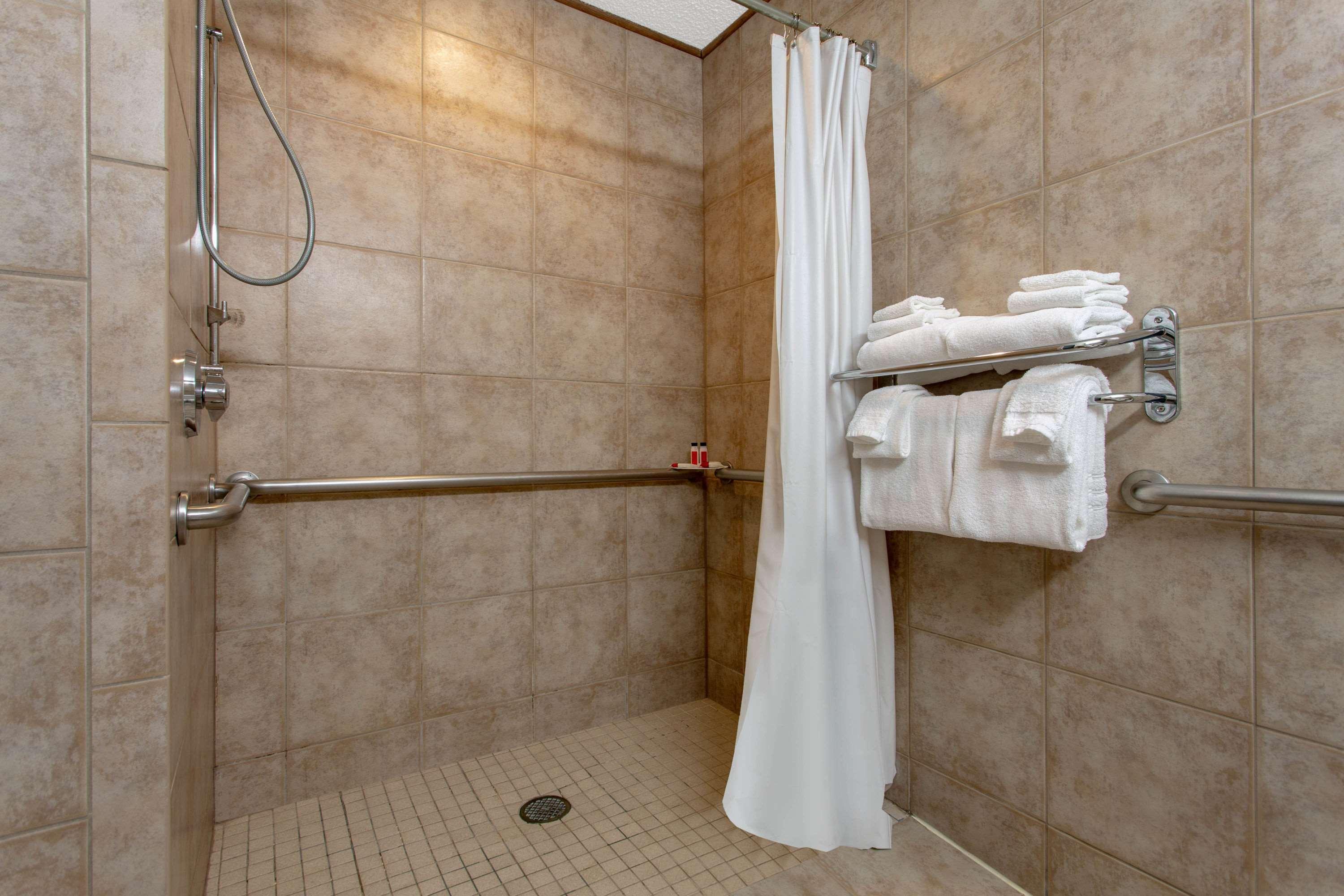Hotel Microtel & By Wyndham Lillington/campbell 2*