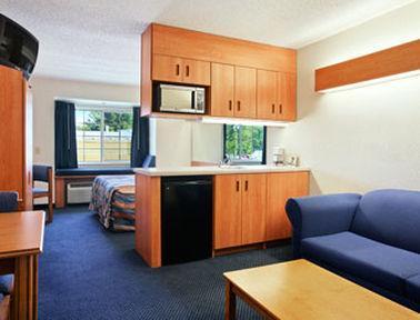 Microtel & By Wyndham Lillington/campbell 2*